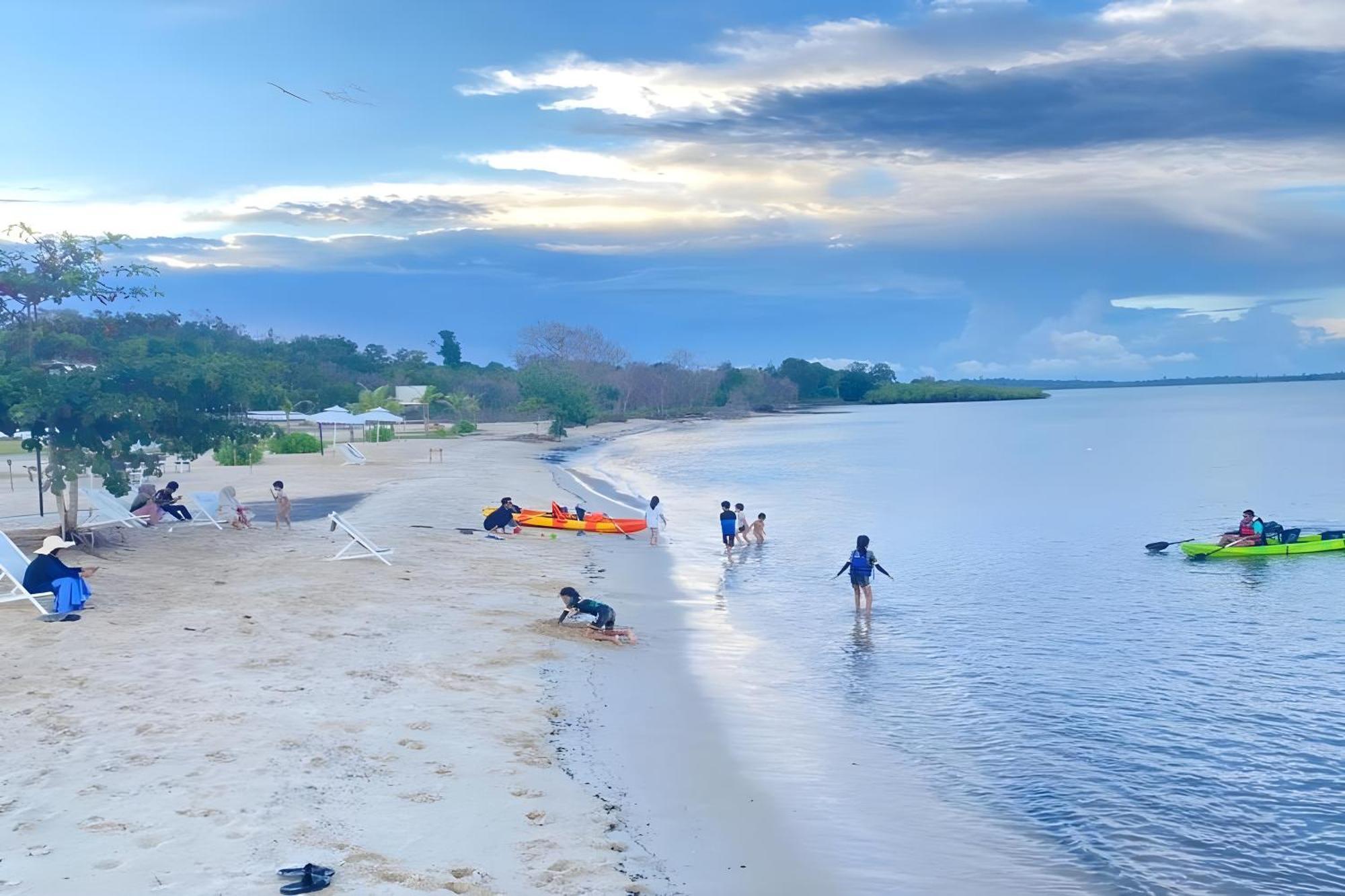 Kiki Beach Resort, Batam Galang Island Exteriér fotografie